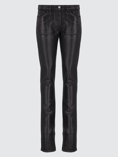Jeans spalmati effetto pelle