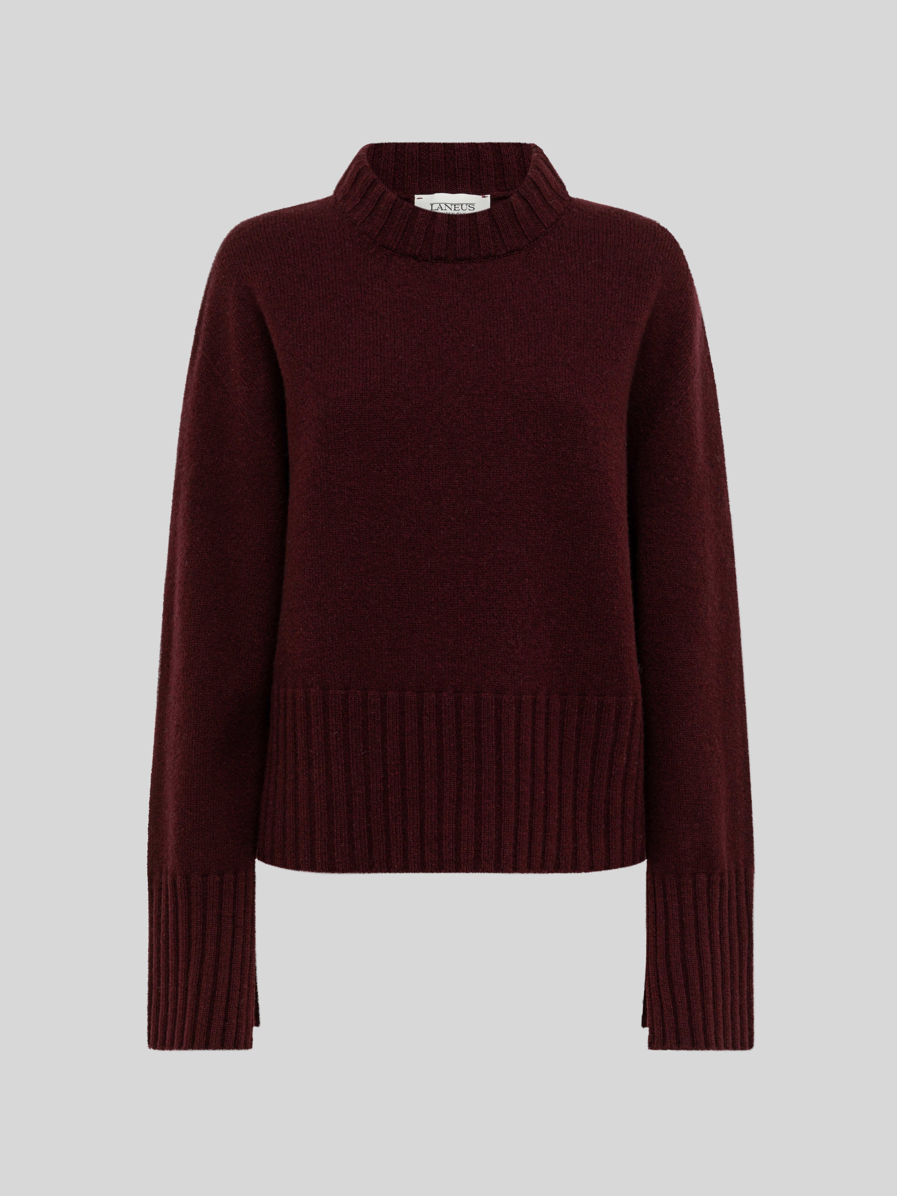 WOOL AND CASHMERE BOXY CREW NECK SWEATER