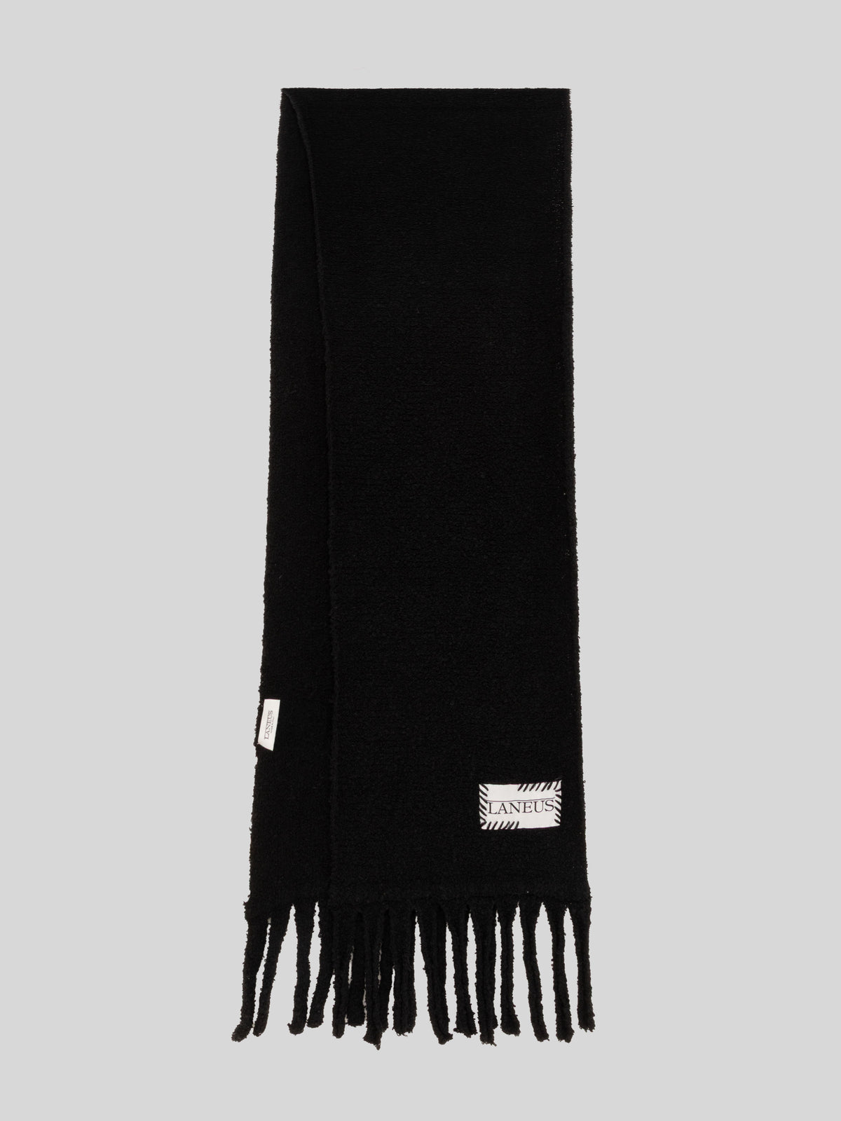 SCARF IN SOFT TEXTURED YARN